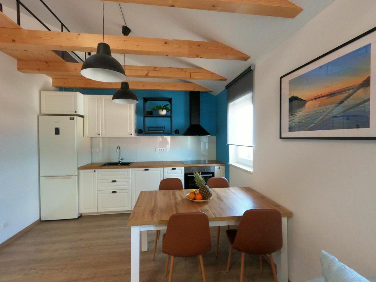 Gavan Apartment Cres